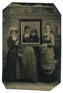 03. Four Women - The framing